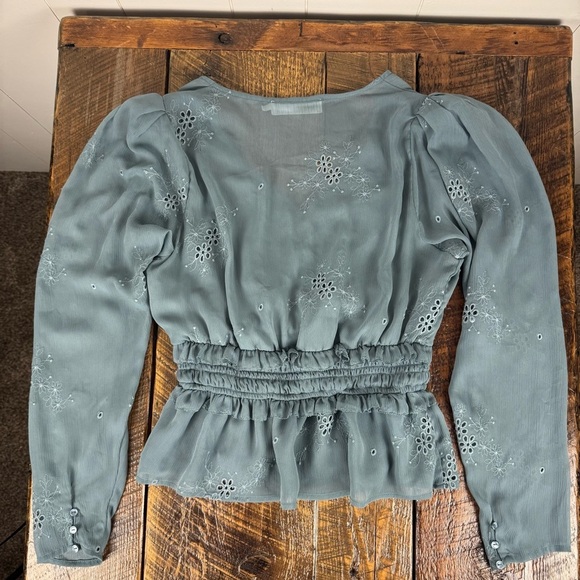 ASTR The Label Sage Green Embroidered Peplum Blouse Top Size M - Picture 10 of 10